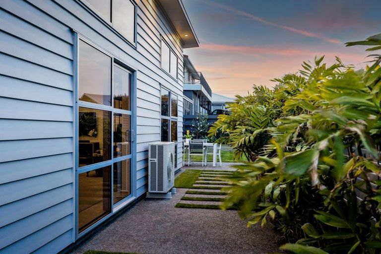 Photo of property in 17 Victoria Street, Hawera, 4610