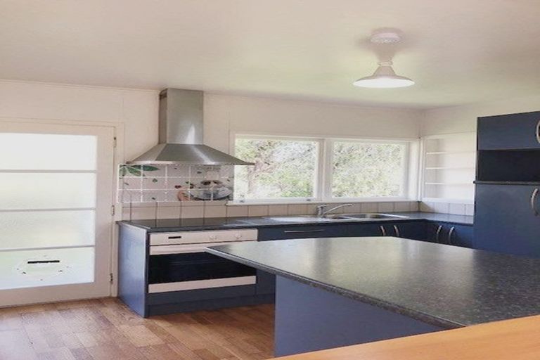 Photo of property in 1/99 Archers Road, Hillcrest, Auckland, 0629