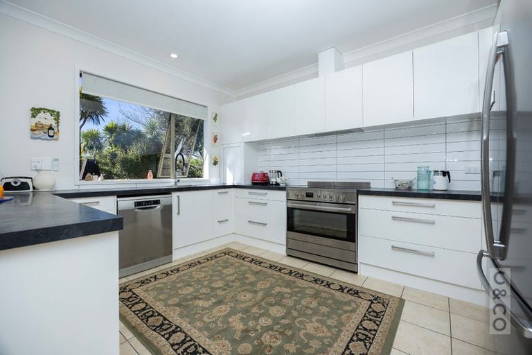 Photo of property in 19 Solan Drive, Waimauku, 0812