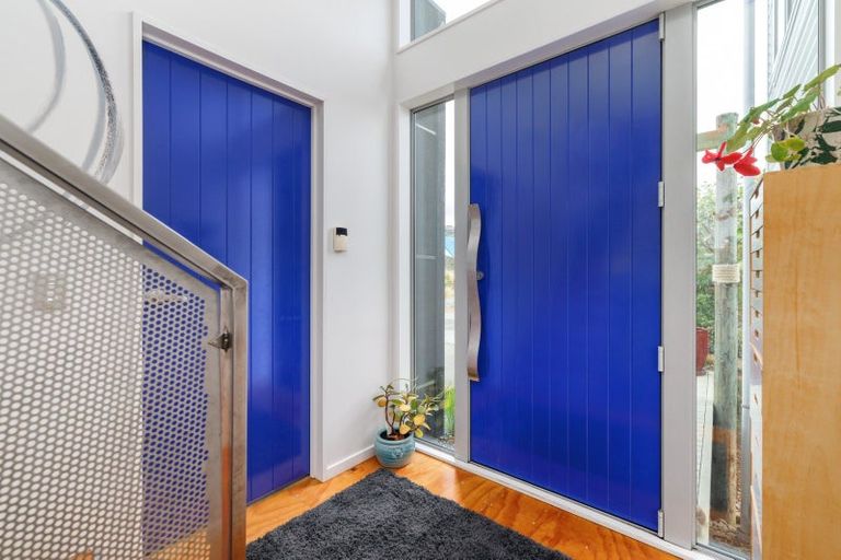 Photo of property in 5 Emerson Crescent, Diamond Harbour, Lyttelton, 8971