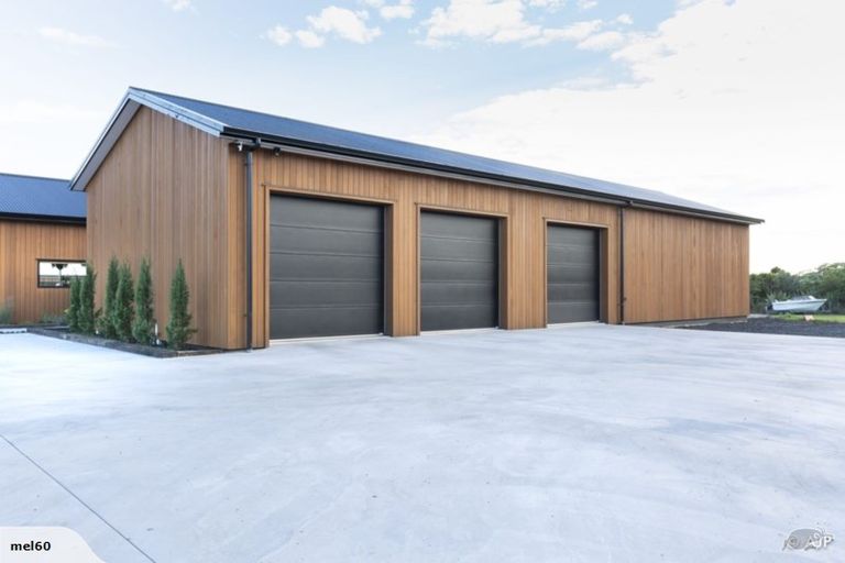 Photo of property in 15 Kotuku Road, Waiuku, 2682