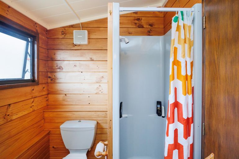 Photo of property in 21 Heathcote Place, Fitzherbert, Palmerston North, 4410