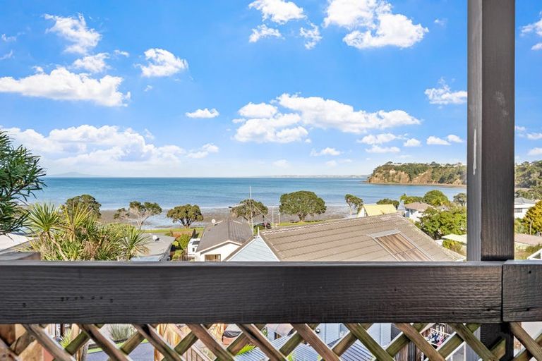 Photo of property in 32 Zita Avenue, Matakatia, Whangaparaoa, 0930
