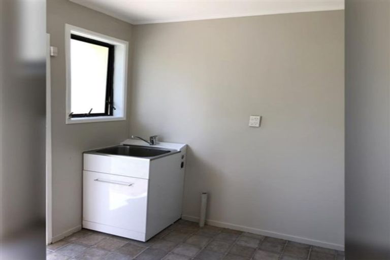 Photo of property in 19 Oreil Avenue, West Harbour, Auckland, 0618