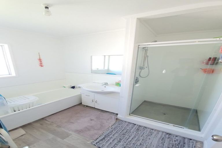 Photo of property in 20 Burbank Avenue, Manurewa, Auckland, 2102