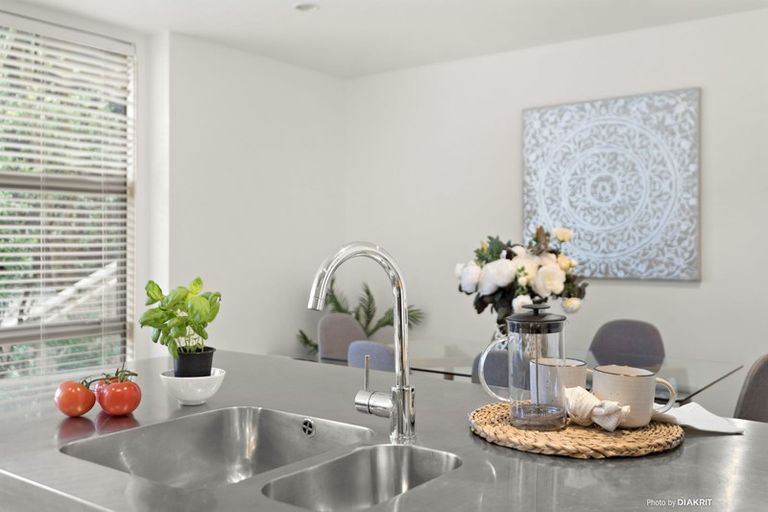 Photo of property in 37e Ngaio Road, Kelburn, Wellington, 6012