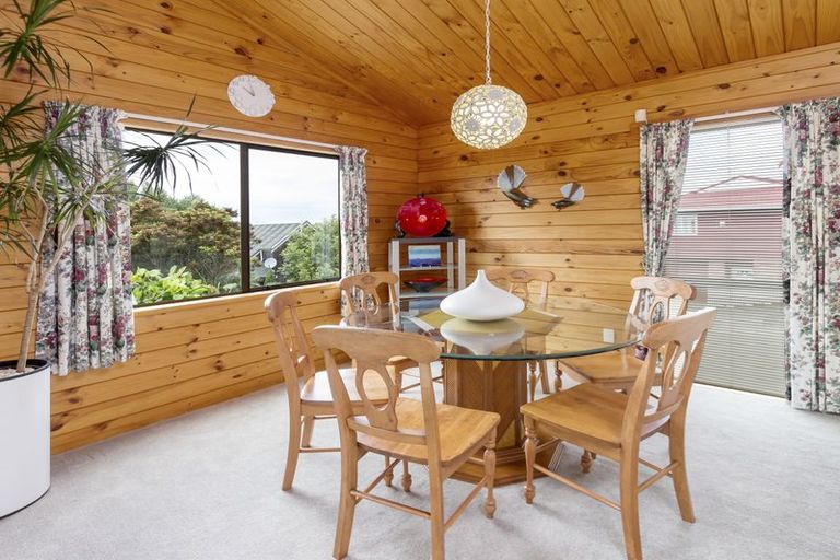 Photo of property in 2/96 Gosford Drive, Botany Downs, Auckland, 2010