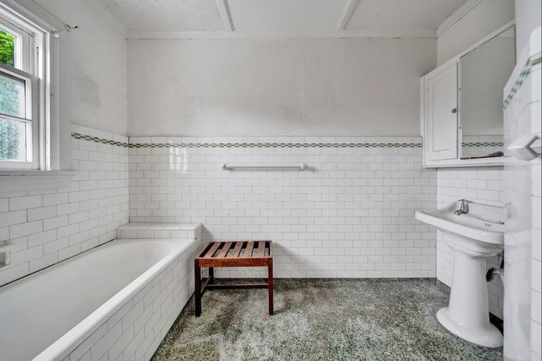 Photo of property in 43 Brecon Road, Stratford, 4332