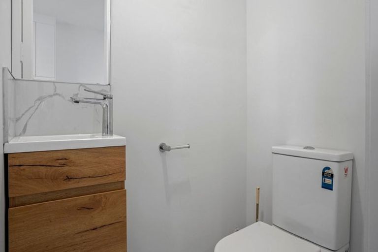 Photo of property in 2 Kairakau Street, Takanini, 2110