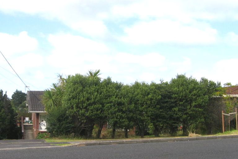 Photo of property in 35 Coronation Road, Hillcrest, Auckland, 0627