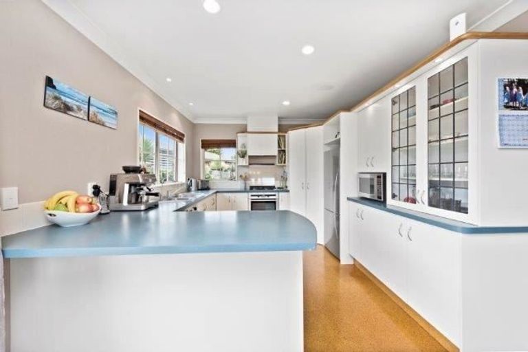 Photo of property in 6 Santorini Key, Papamoa Beach, Papamoa, 3118