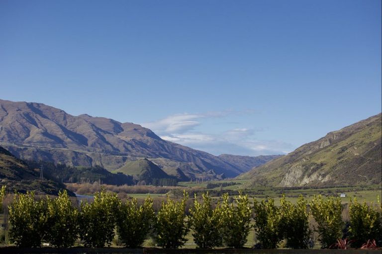 Photo of property in Kawarau Heights, 76 Kawarau Heights Boulevard, Lake Hayes, Queenstown, 9304