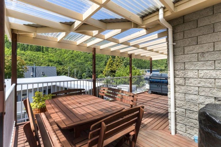 Photo of property in 35 Devon Street, Arrowtown, 9302