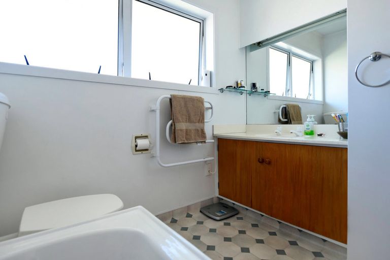 Photo of property in 44 Arapiki Road, Stoke, Nelson, 7011