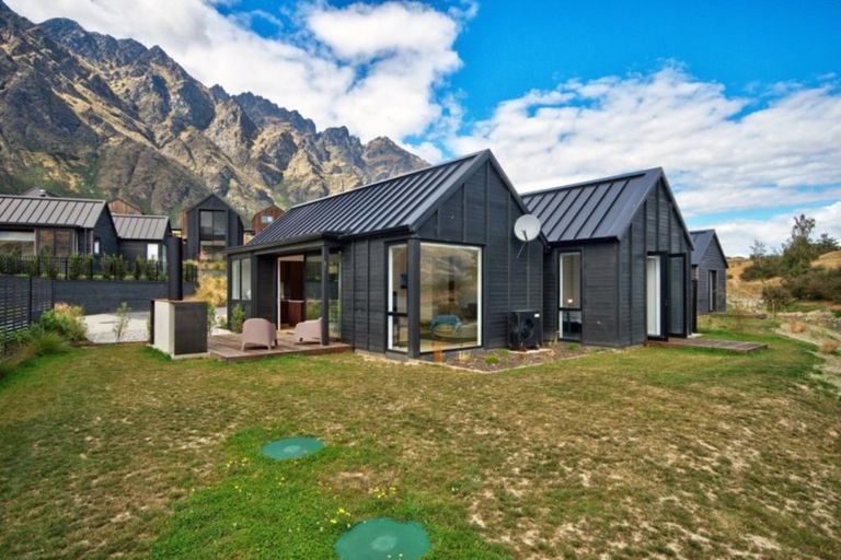 Photo of property in 19 Mckenzies Shute, Jacks Point, Queenstown, 9371
