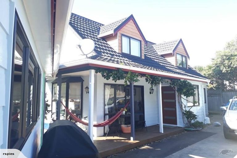 Photo of property in 104a Manly Street, Paraparaumu Beach, Paraparaumu, 5032