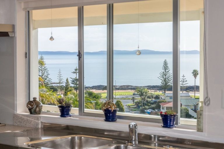 Photo of property in 48 Stratford Drive, Cable Bay, 0420