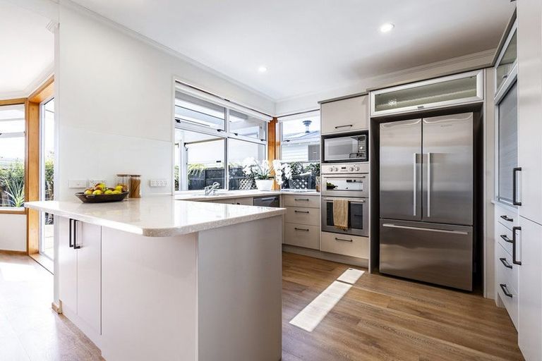 Photo of property in 11 George Street, Lower Vogeltown, New Plymouth, 4310