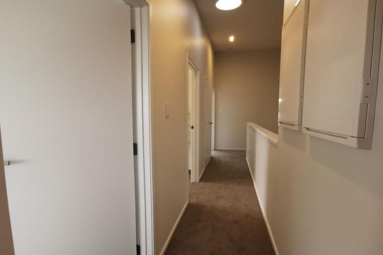 Photo of property in 72 Manarini Road, Westgate, Auckland, 0614
