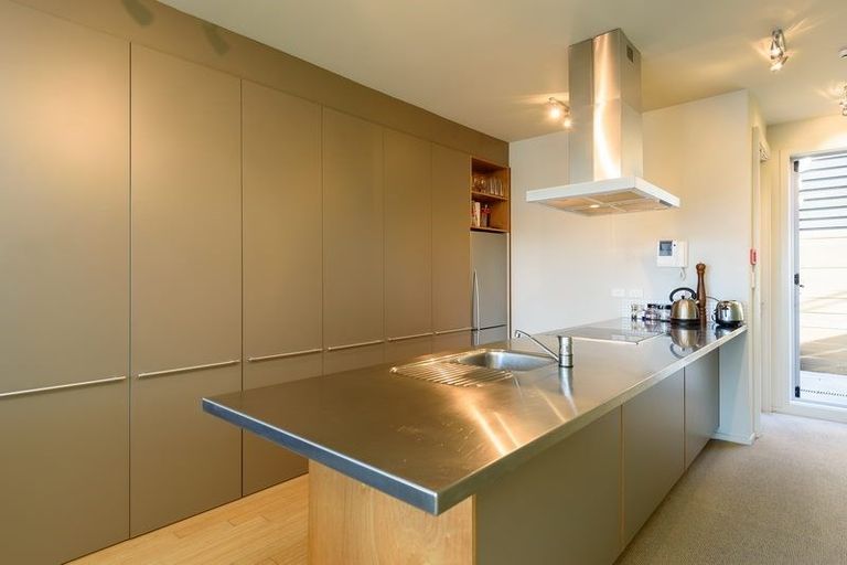 Photo of property in 9/337 Jackson Street, Petone, Lower Hutt, 5012