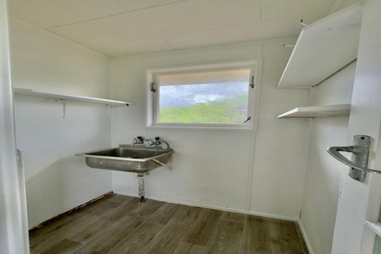 Photo of property in 17 Geoffrey Place, Mangere East, Auckland, 2024