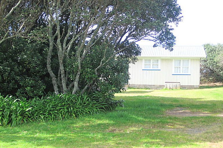 Photo of property in 102 Ranfurly Road, Whangamata, 3620