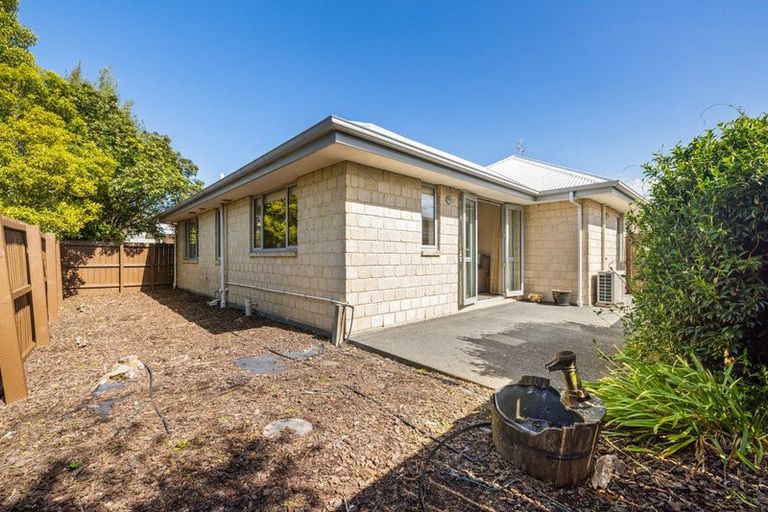 Photo of property in 4/194 Waimairi Road, Ilam, Christchurch, 8041