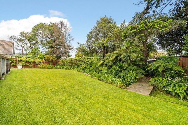 Photo of property in 24 Mccarthy Grove, Clouston Park, Upper Hutt, 5018