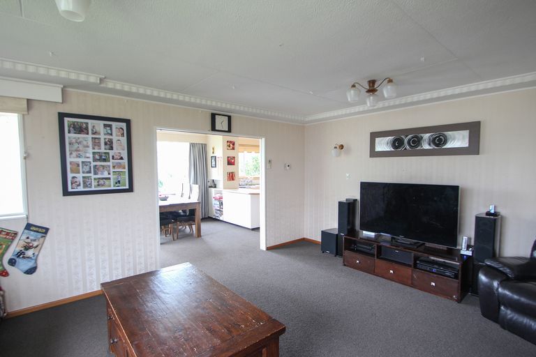 Photo of property in 39 Awamoa Road, Holmes Hill, Oamaru, 9401