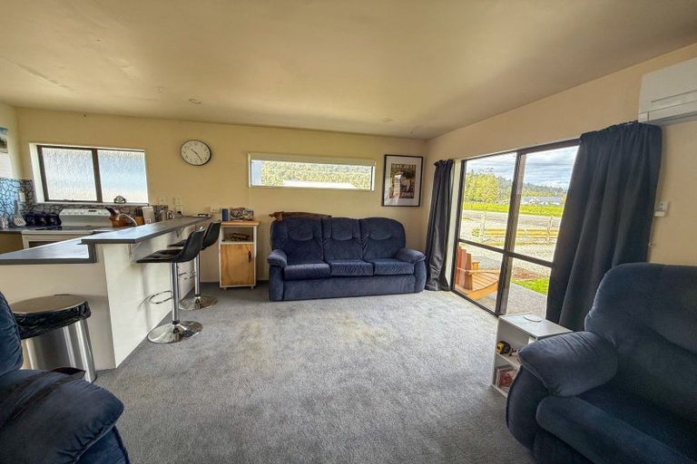 Photo of property in 20 Wanganui Flat Road, Harihari, 7884