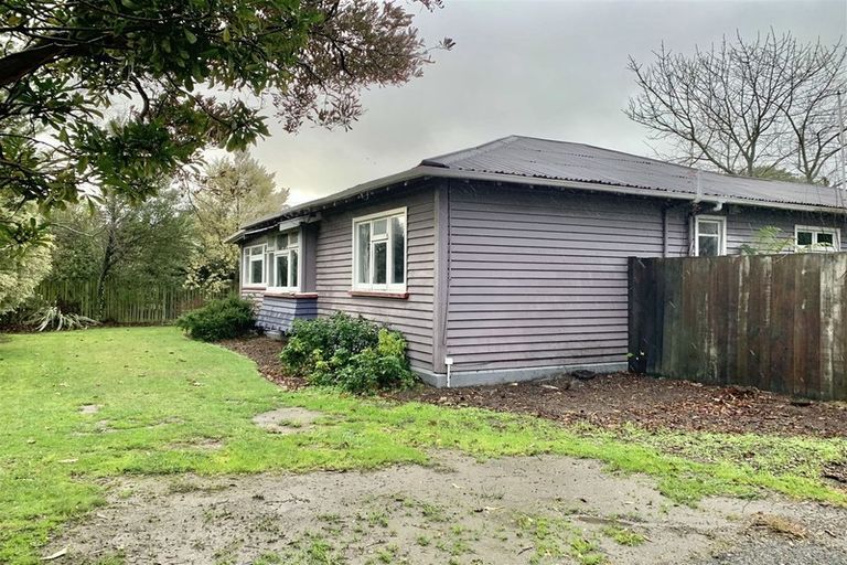 Photo of property in 6 Avonhead Road, Avonhead, Christchurch, 8042