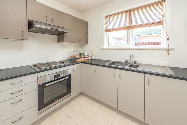 Photo of property in 27 Paterson Street, Aramoho, Whanganui, 4500