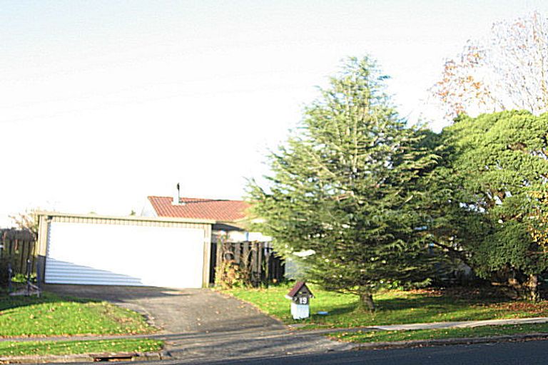 Photo of property in 19 Rowandale Avenue, Manurewa, Auckland, 2102