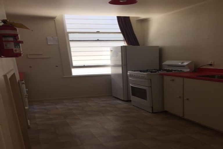 Photo of property in 6 Burnell Avenue, Thorndon, Wellington, 6011