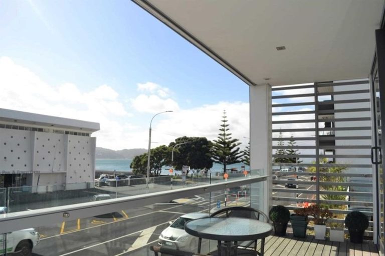 Photo of property in Mariner, 1a/140 Oriental Parade, Oriental Bay, Wellington, 6011