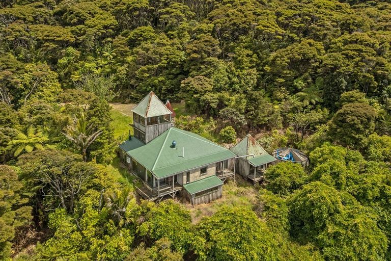 Photo of property in 489 Tuateawa Road, Tuateawa, Coromandel, 3583