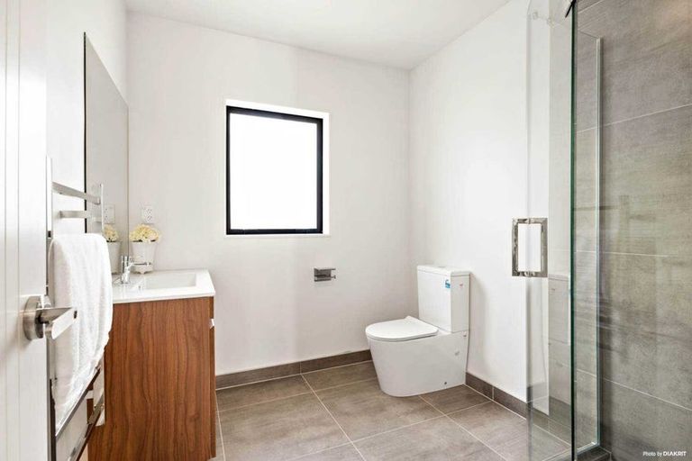 Photo of property in 7a Keegan Drive, Massey, Auckland, 0614