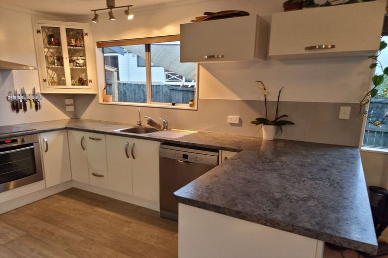 Photo of property in 38b Kaitemako Road, Welcome Bay, Tauranga, 3112