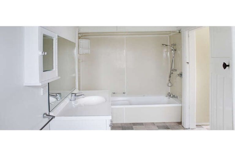 Photo of property in 47 Fitzroy Street, Terrace End, Palmerston North, 4410