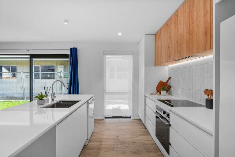 Photo of property in 53 Longview Drive, Lake Hawea, 9382