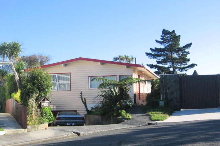 Photo of property in 23 Silverbirch Grove, Churton Park, Wellington, 6037