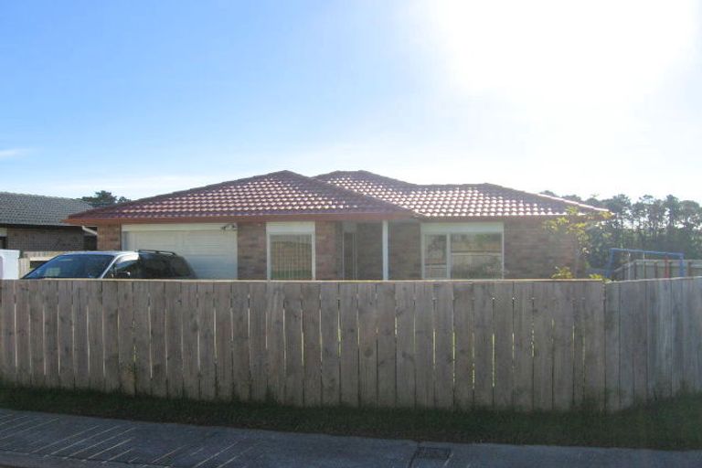 Photo of property in 14a Chesterton Terrace, Henderson, Auckland, 0612