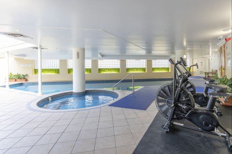 Photo of property in Oakridge Apartments, 703/10 Middleton Road, Remuera, Auckland, 1050