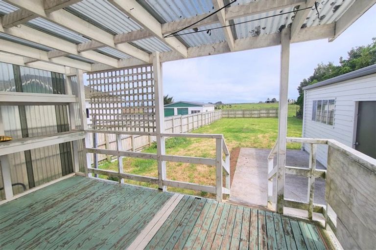 Photo of property in 114 Ihaia Road, Opunake, 4616