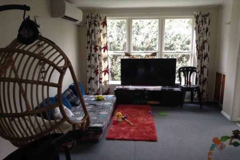 Photo of property in 1-2/107 Pohutukawa Street, Woburn, Lower Hutt, 5011
