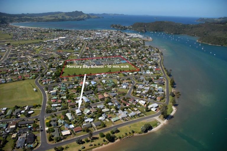 Photo of property in 74 Catherine Crescent, Whitianga, 3510