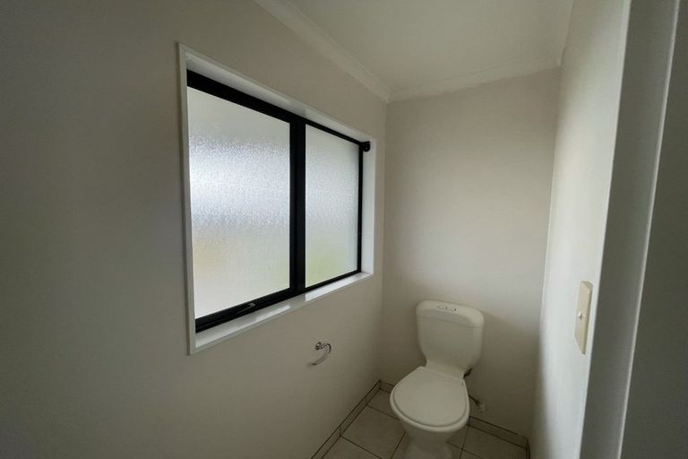 Photo of property in 21 Frederick Reece Drive, The Gardens, Auckland, 2105