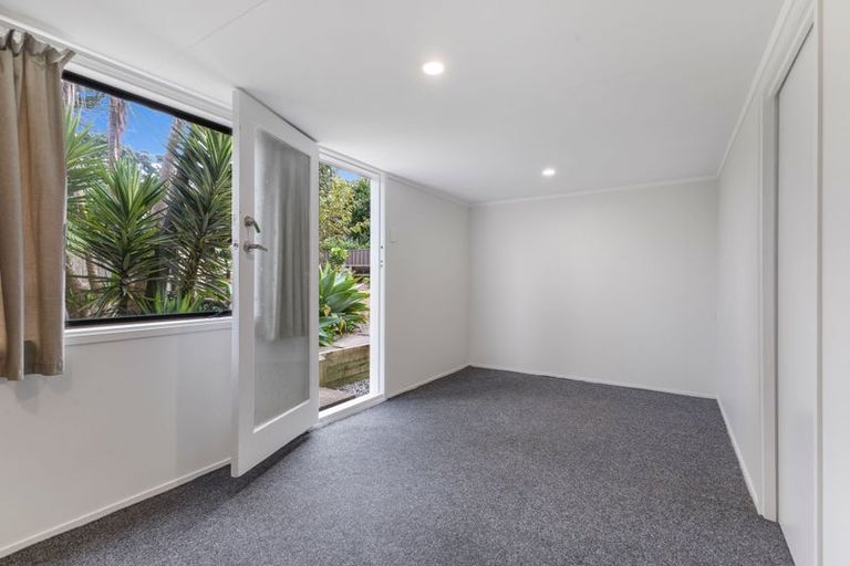 Photo of property in 40 Herekawe Drive, Spotswood, New Plymouth, 4310