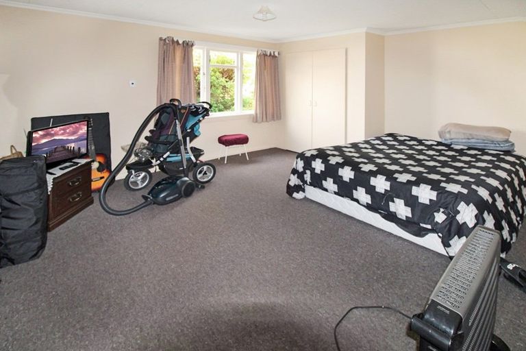 Photo of property in 1 Gertrude Street, Dannevirke, 4930