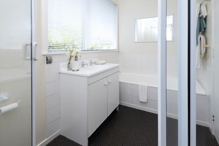 Photo of property in 112 Gills Road, Bucklands Beach, Auckland, 2014